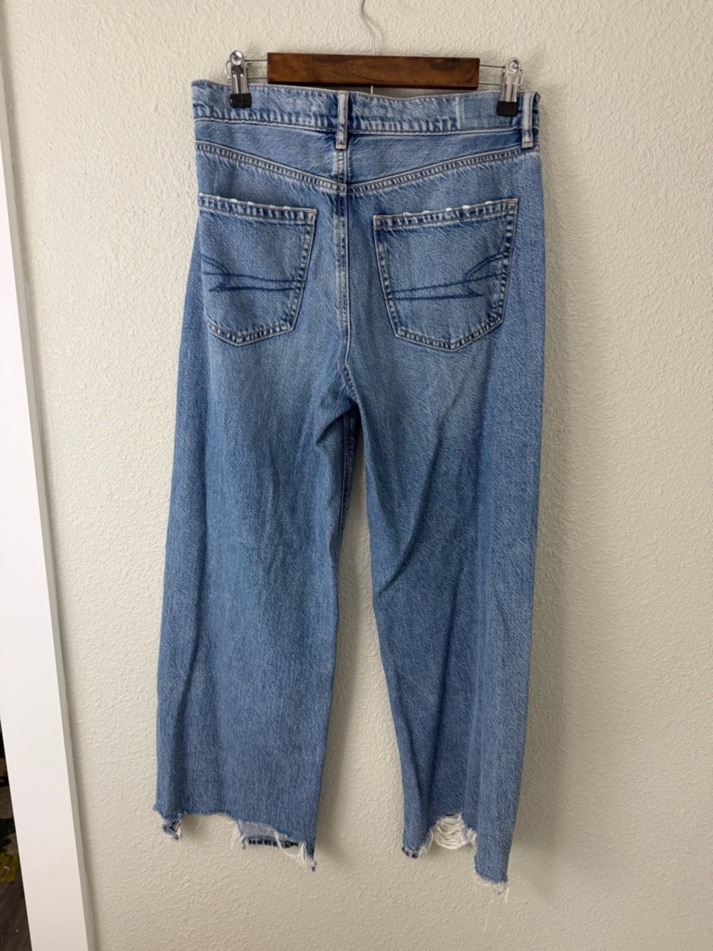 American Eagle Light blue super high rise baggy wide leg jeans 4 Short - Picture 2 of 7